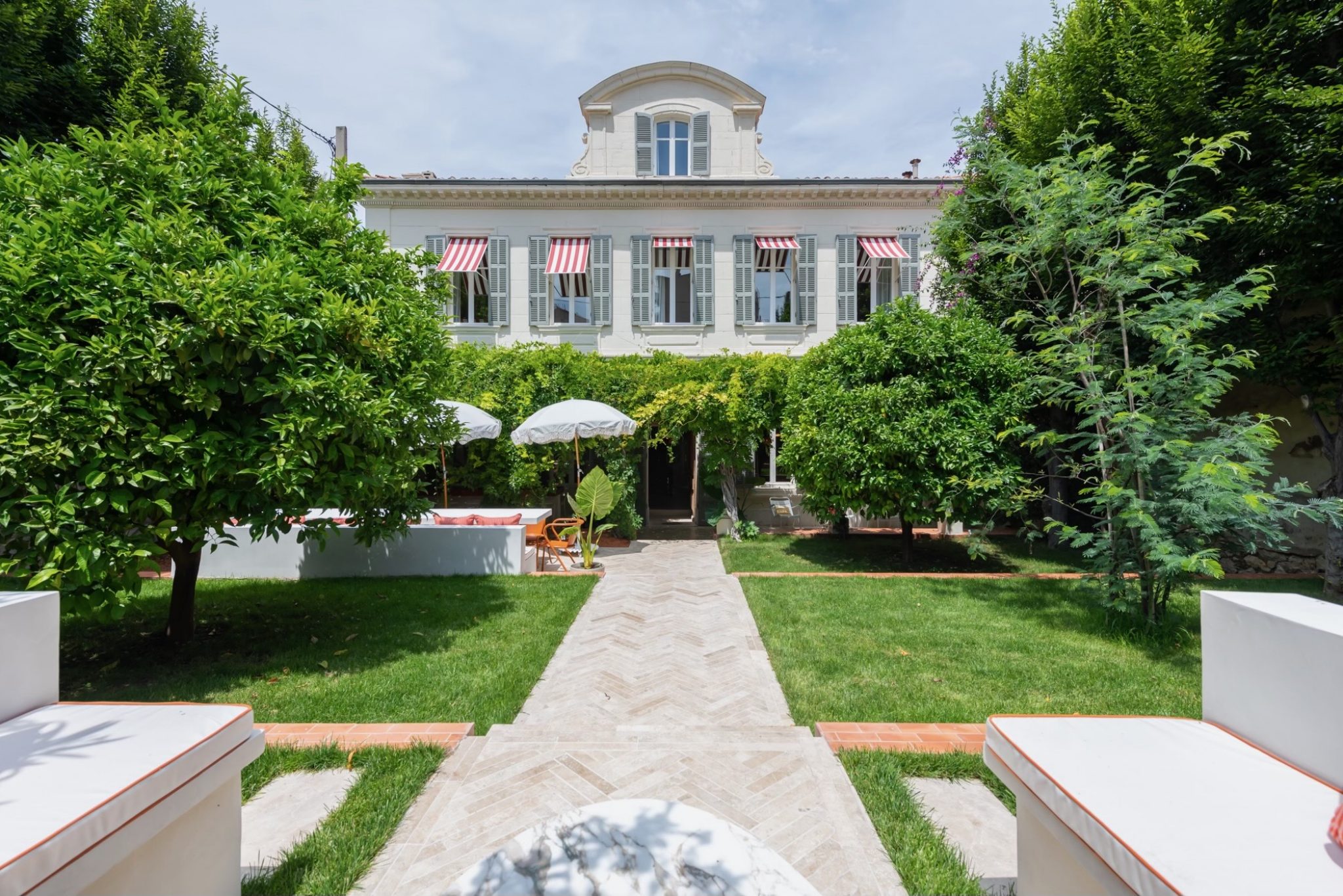 Bastide à louer au coeur du 7 eme arrondissement de Marseille, prestations haut de gamme, location saisonnière de prestige _3836