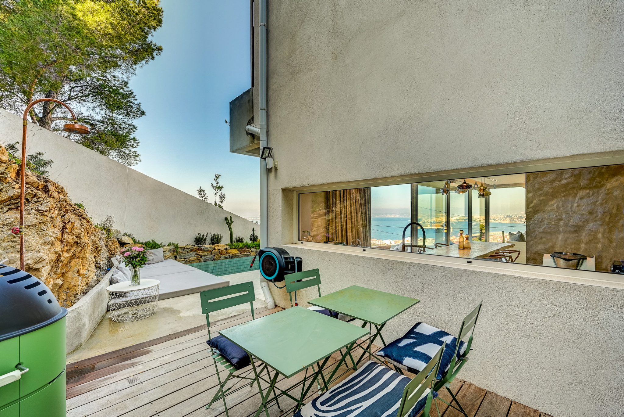 Marseille on the Roc-23