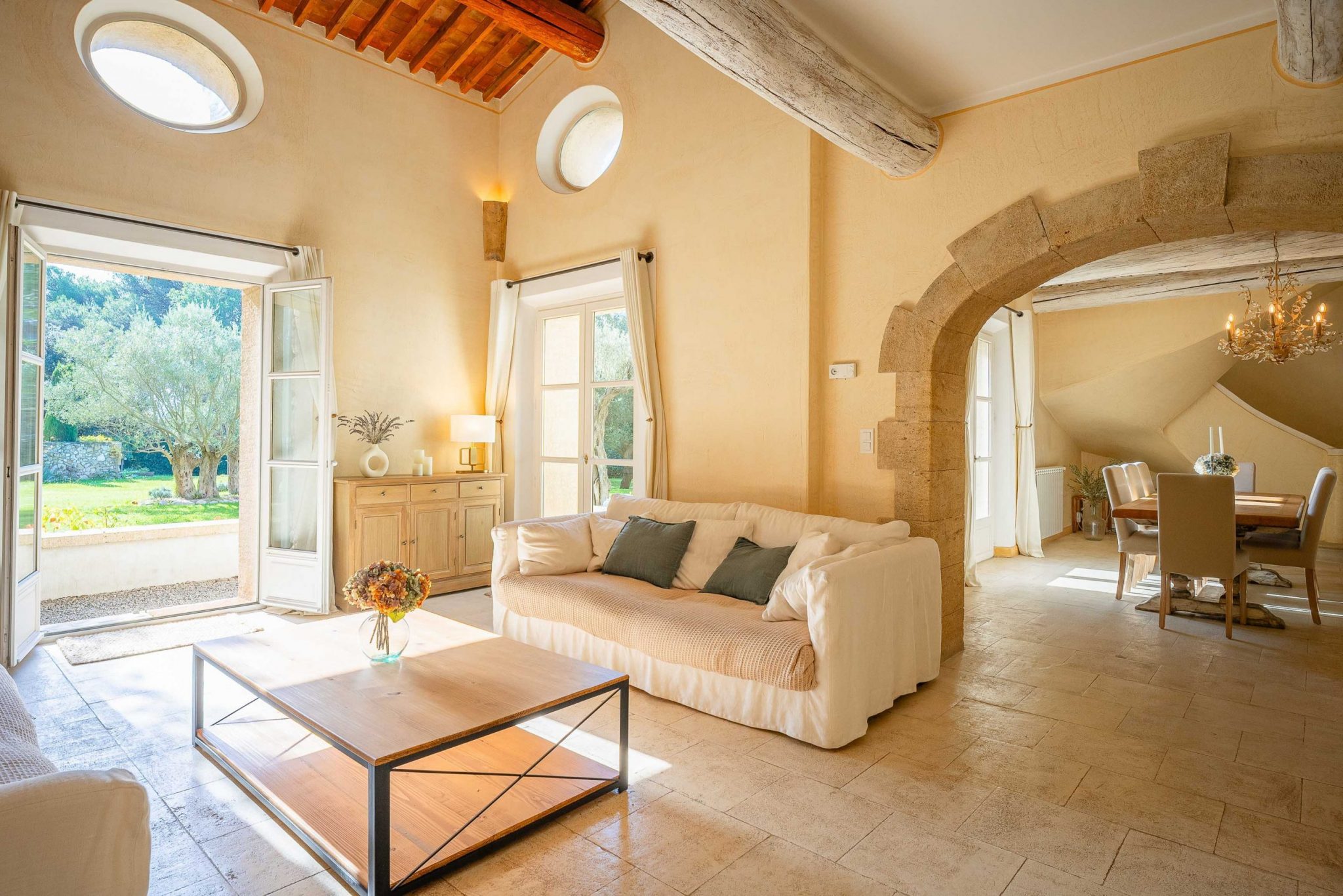 Mas des inseparables location saint cannat proche d'aix en provence-001