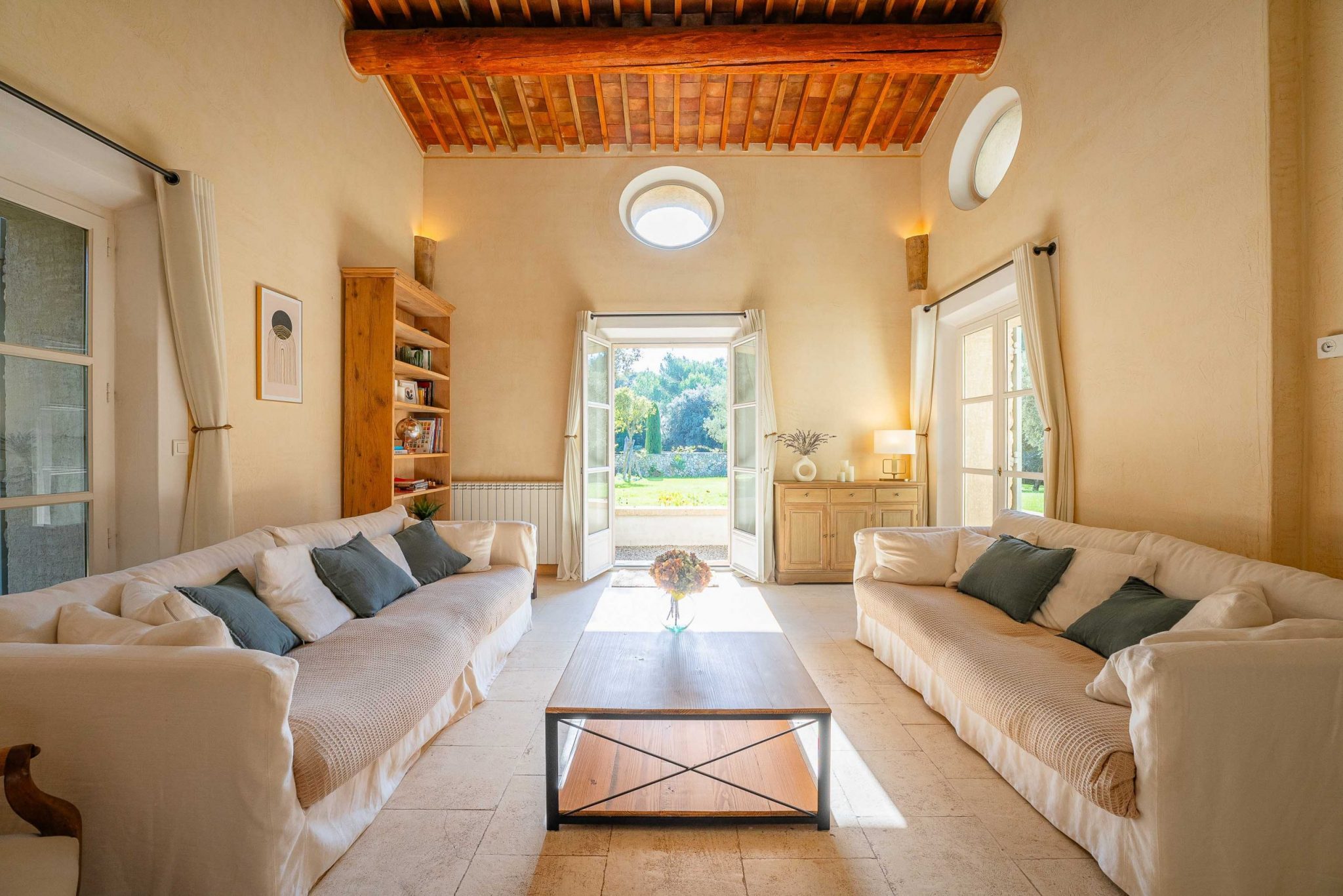 Mas des inseparables location saint cannat proche d'aix en provence-002