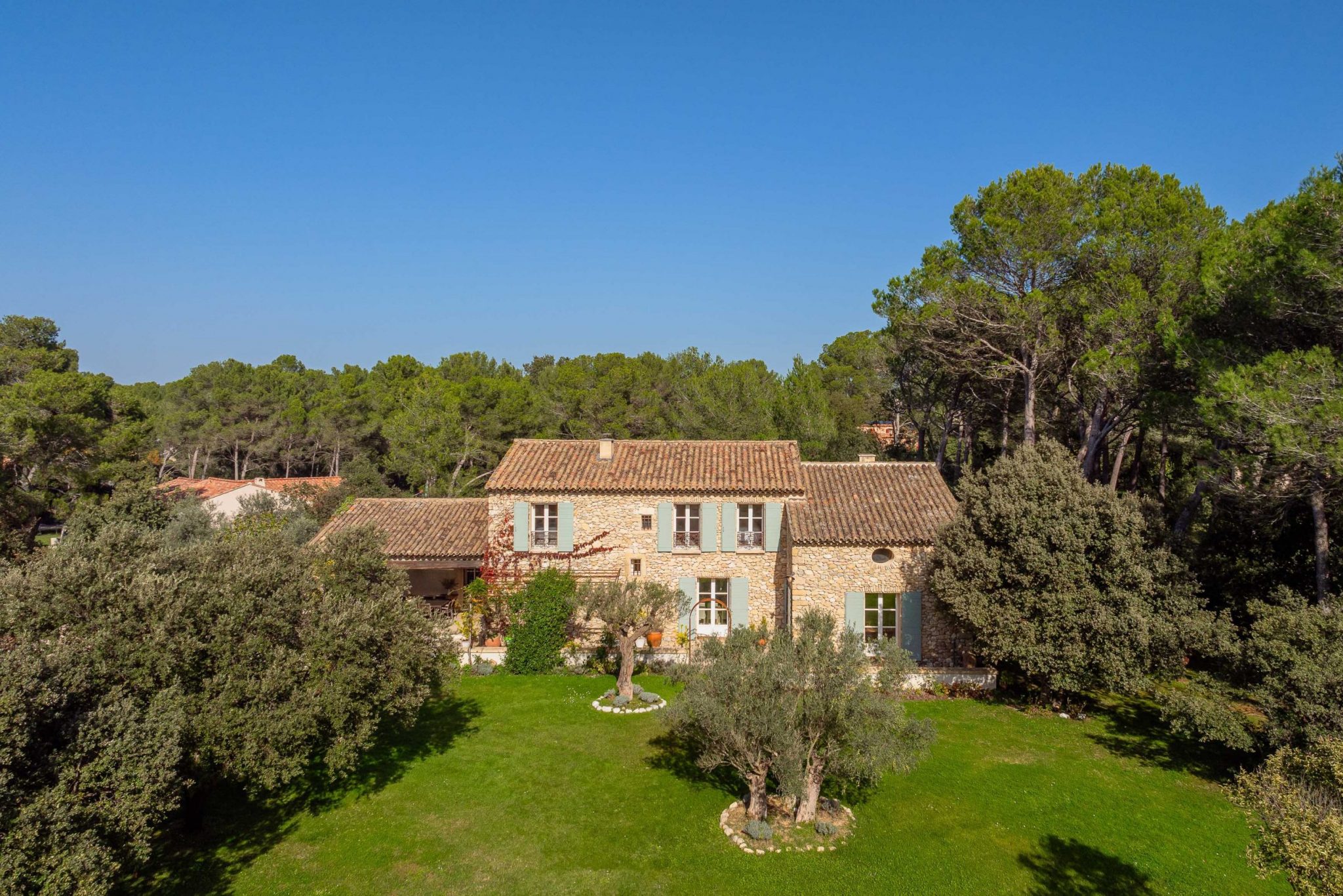 Mas des inseparables location saint cannat proche d'aix en provence-080