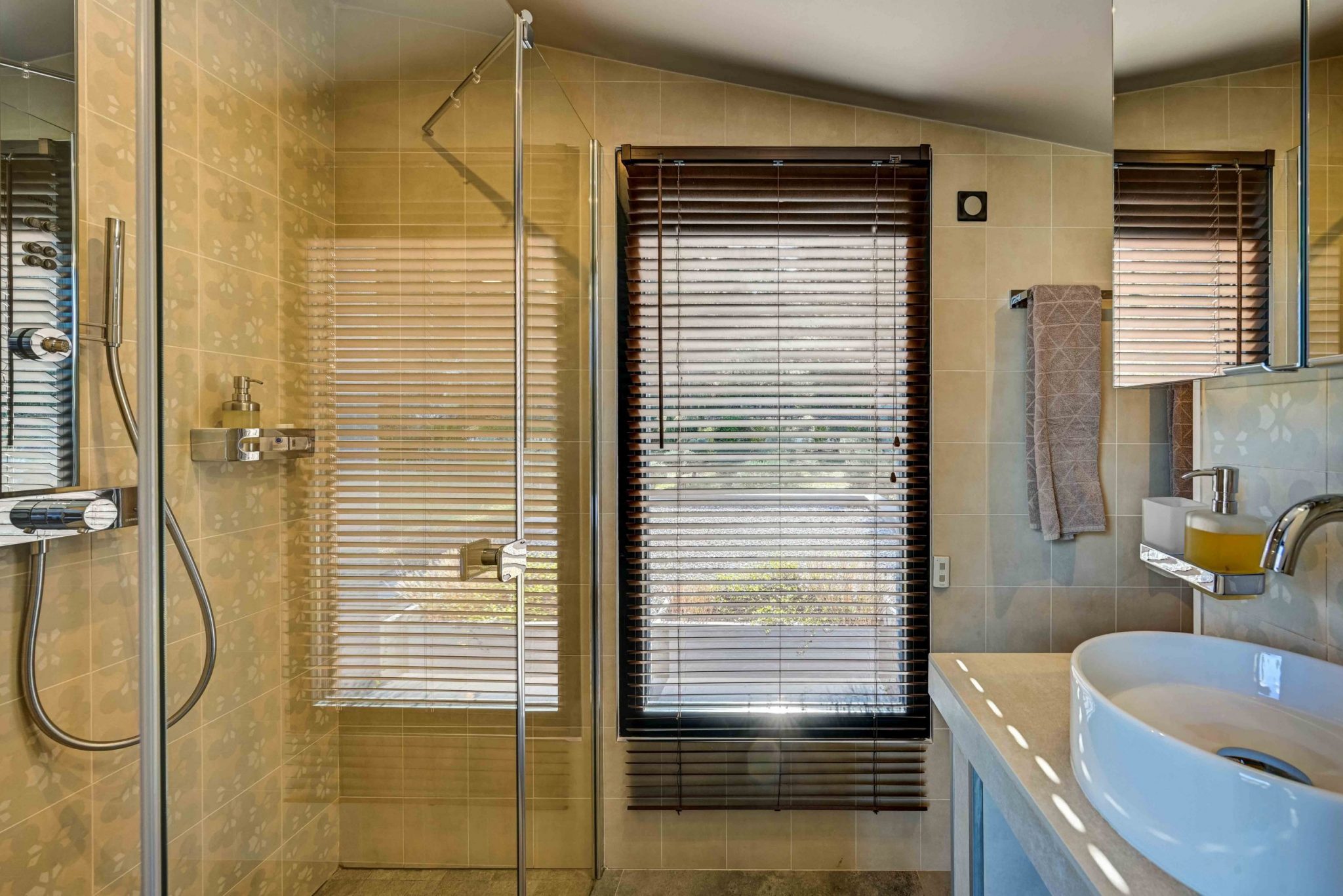 Villa Olivia, contemporaine 5 chambres à Aix-en-Provence, location saisonnière de luxe-41